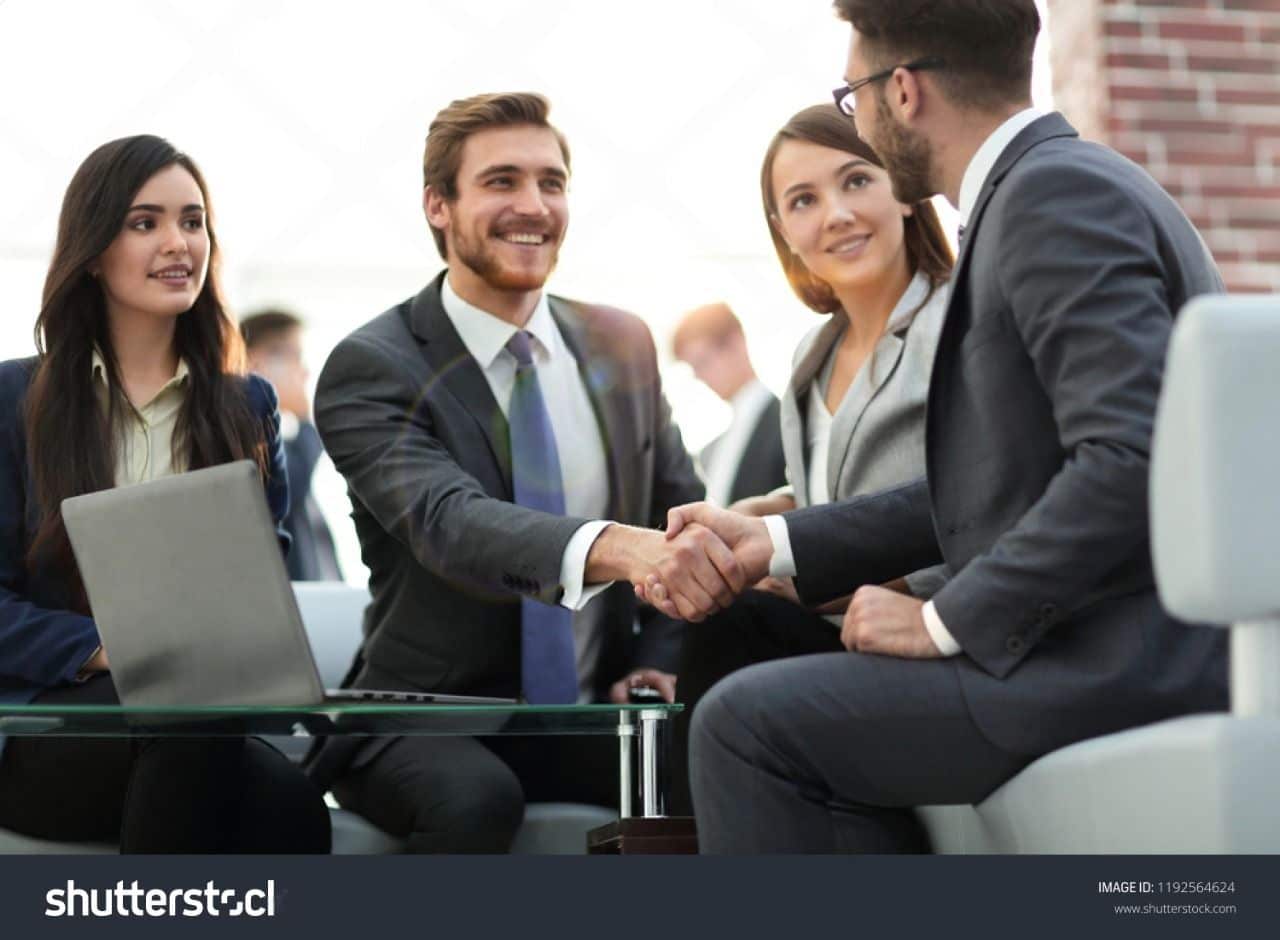 Managing Multiple Hiring Pipelines: A Complete Guide for Recruiters